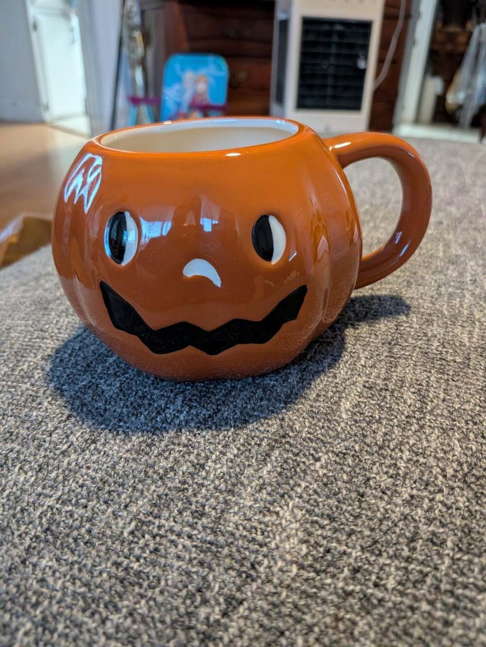 Hyde & EEK! Boutique Pumpkin Mug Ceramic Jack-O-Lantern Orange Halloween